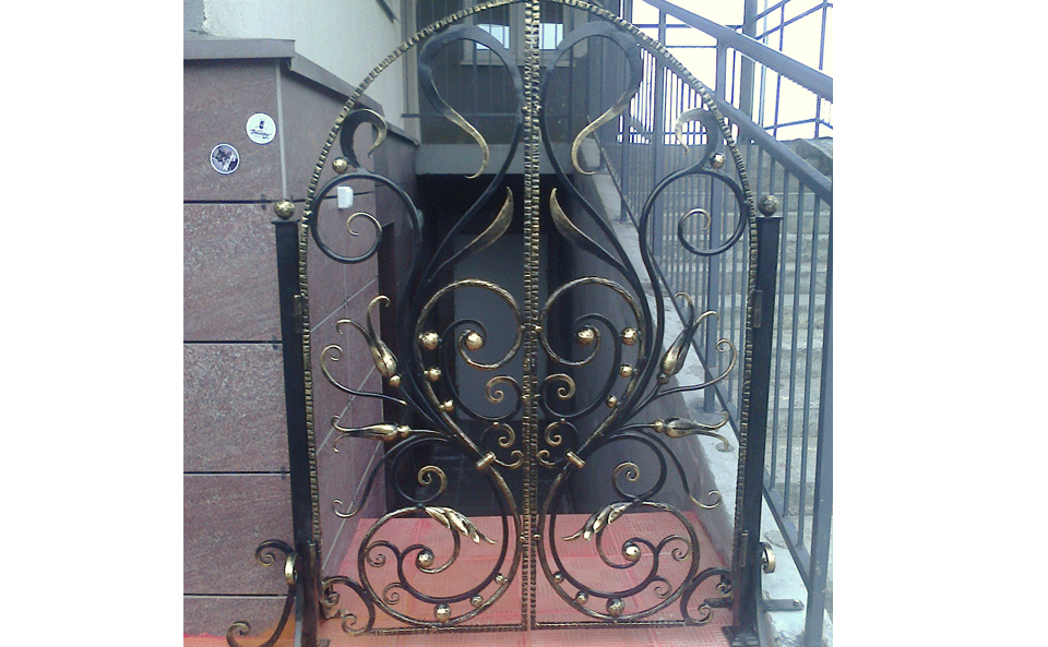 Изготовление кованые калитки  в Москве
