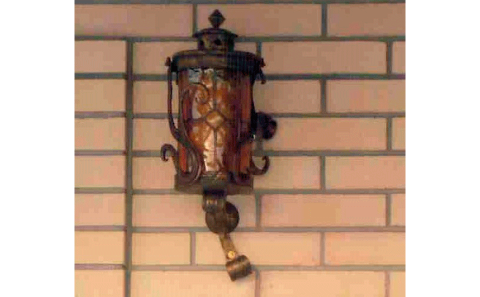 Изготовление кованый фонарь в Москве