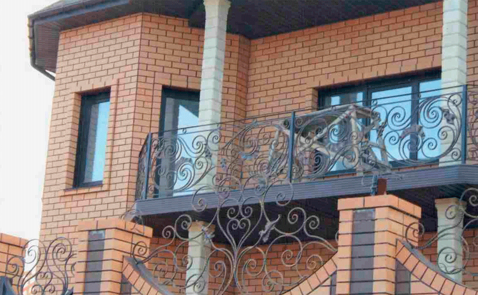 Изготовление кованый балкон в Москве